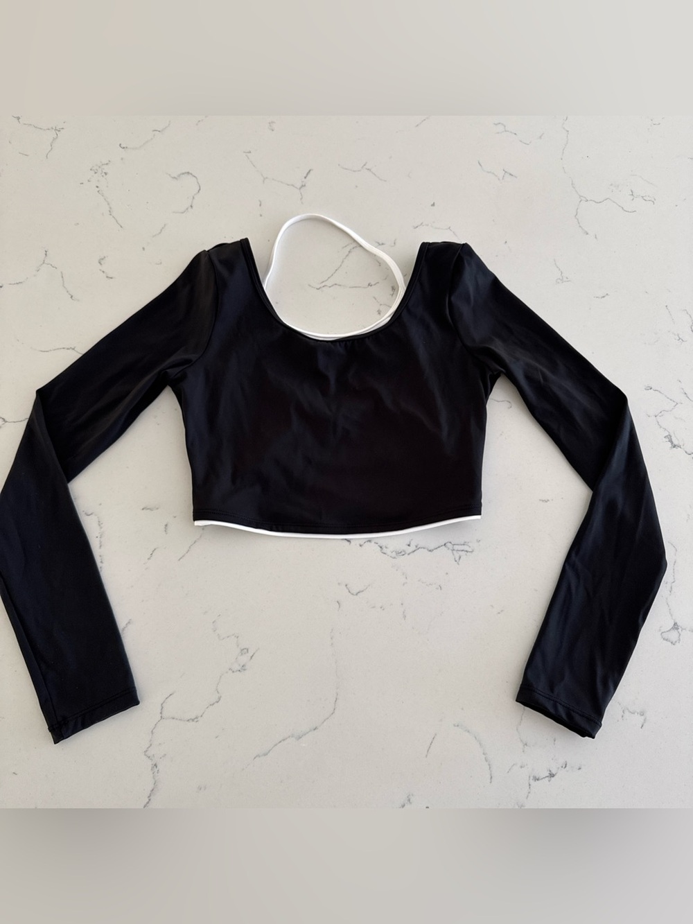 Halara women’s black cropped long sleeeve yoga shirt size XS athletic shirt